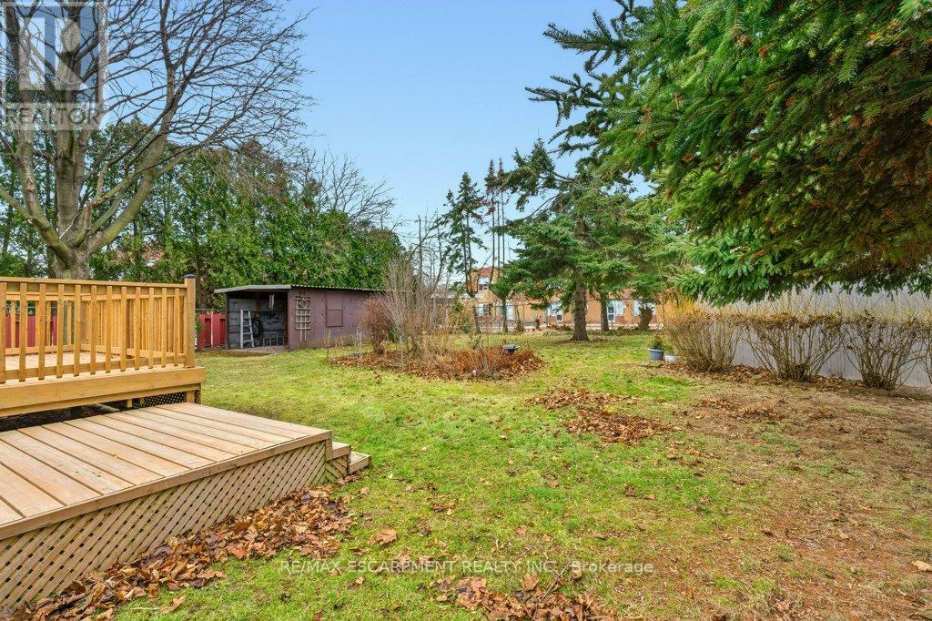 590 Cumberland Avenue, Burlington, Ontario  L7N 2X2 - Photo 39 - W12700820