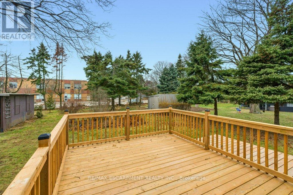 590 Cumberland Avenue, Burlington, Ontario  L7N 2X2 - Photo 46 - W12700820