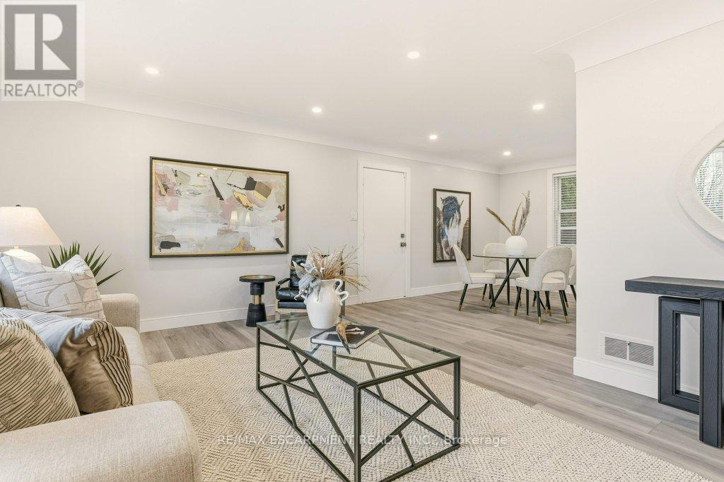 590 Cumberland Avenue, Burlington, Ontario  L7N 2X2 - Photo 6 - W12700820