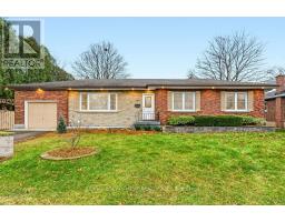 590 CUMBERLAND AVENUE, Burlington, Ontario