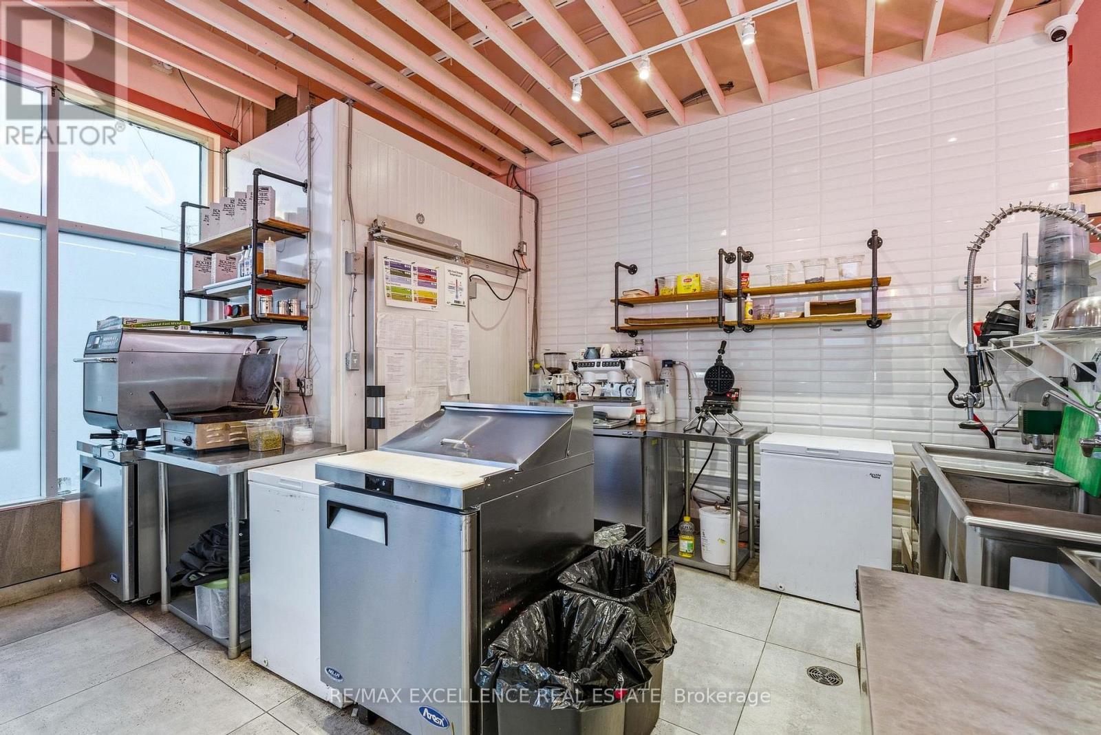 Unit 1 - 61 James Snow Parkway N, Milton, Ontario  L9T 0R3 - Photo 13 - W12700840