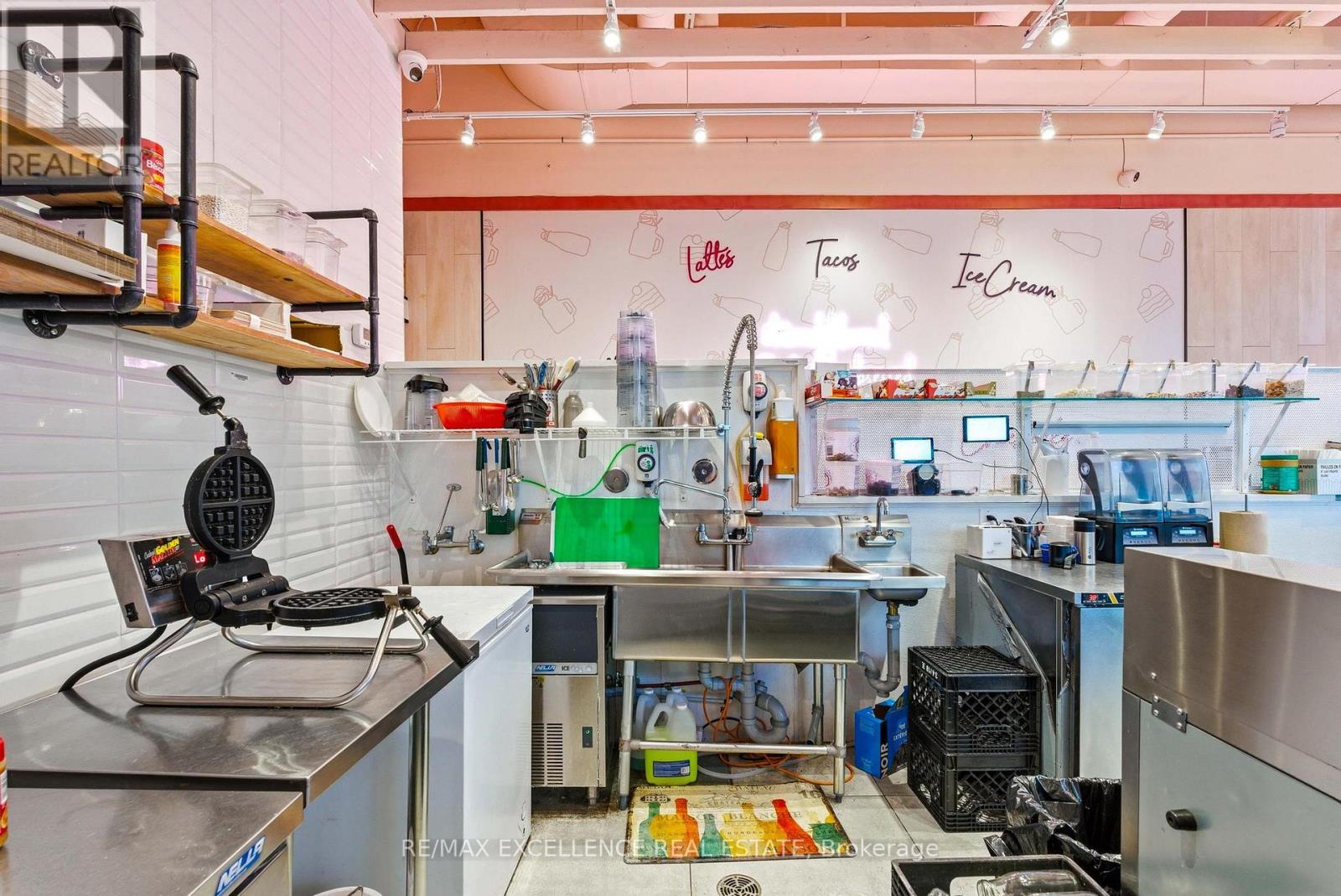 Unit 1 - 61 James Snow Parkway N, Milton, Ontario  L9T 0R3 - Photo 16 - W12700840