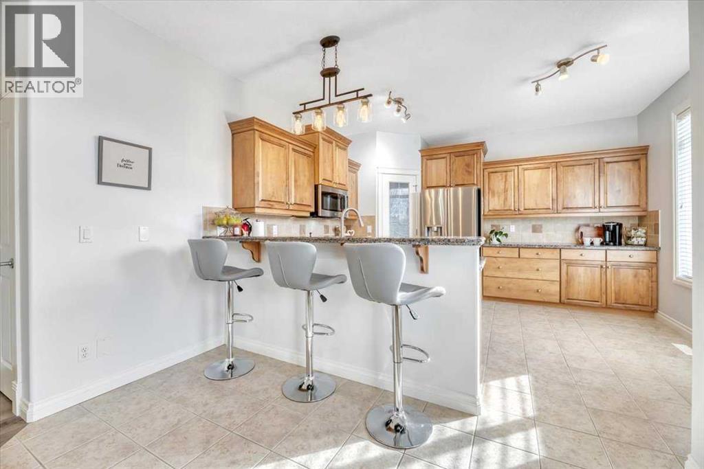 64 Discovery Woods Villas Sw, Calgary, Alberta  T3N 5A6 - Photo 5 - A2279232