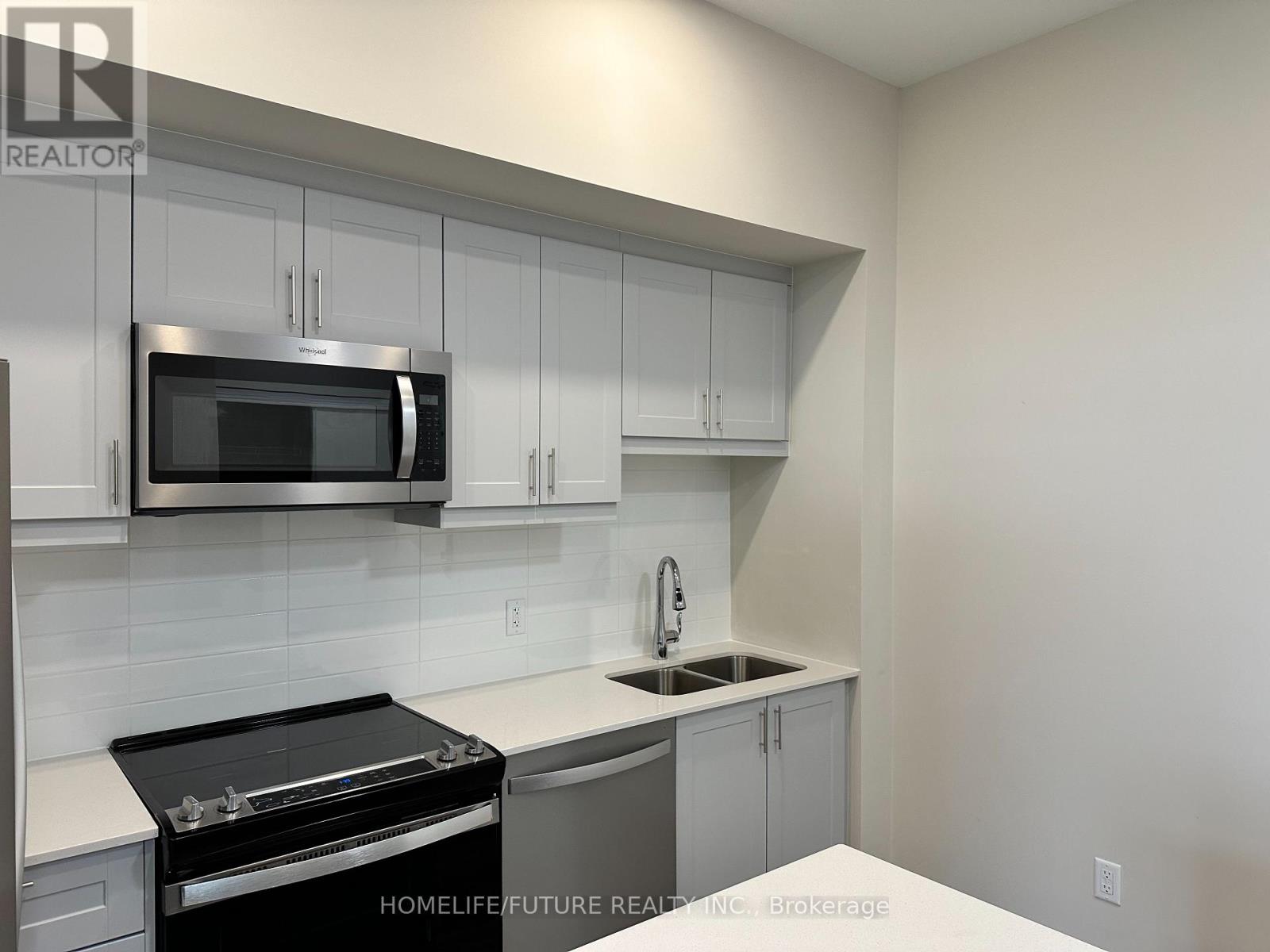 Up34 - 50 Herrick Avenue, St. Catharines, Ontario  L2P 0G3 - Photo 8 - X12700768