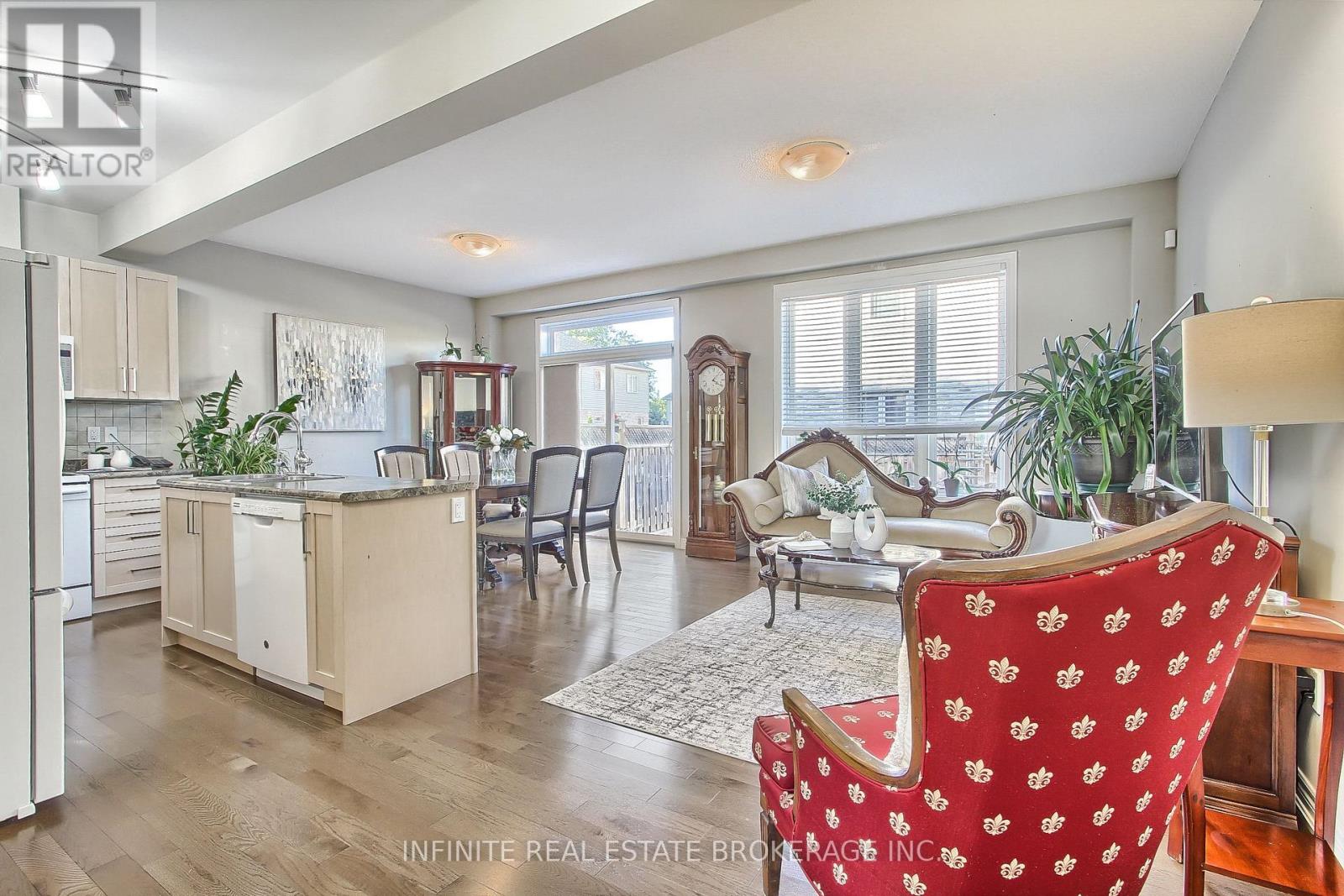 11 - 380 Lake Street, Grimsby, Ontario  L3M 0E8 - Photo 21 - X12700788