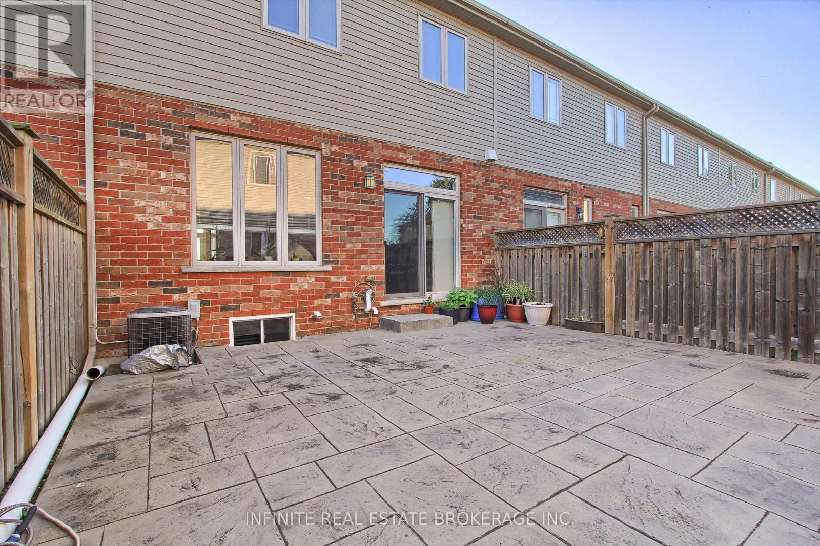 11 - 380 Lake Street, Grimsby, Ontario  L3M 0E8 - Photo 43 - X12700788