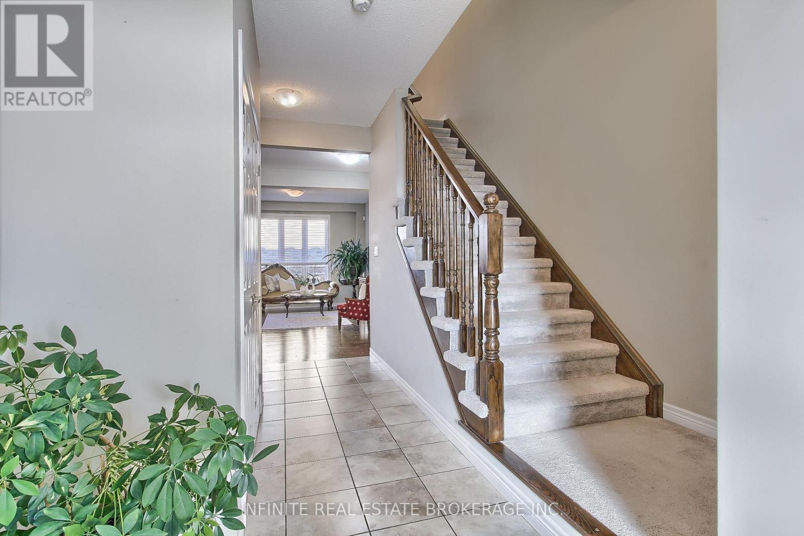 11 - 380 Lake Street, Grimsby, Ontario  L3M 0E8 - Photo 8 - X12700788