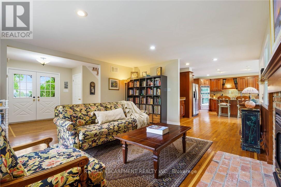 1166 Westbrook Road, Hamilton, Ontario  L0R 2A6 - Photo 8 - X12700792