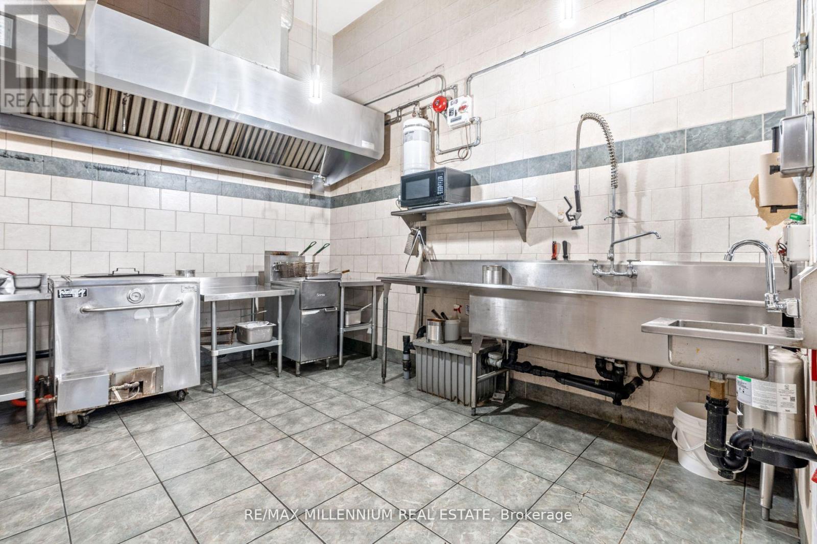 104 Cannon Street E, Hamilton, Ontario  L8L 2A3 - Photo 15 - X12700800