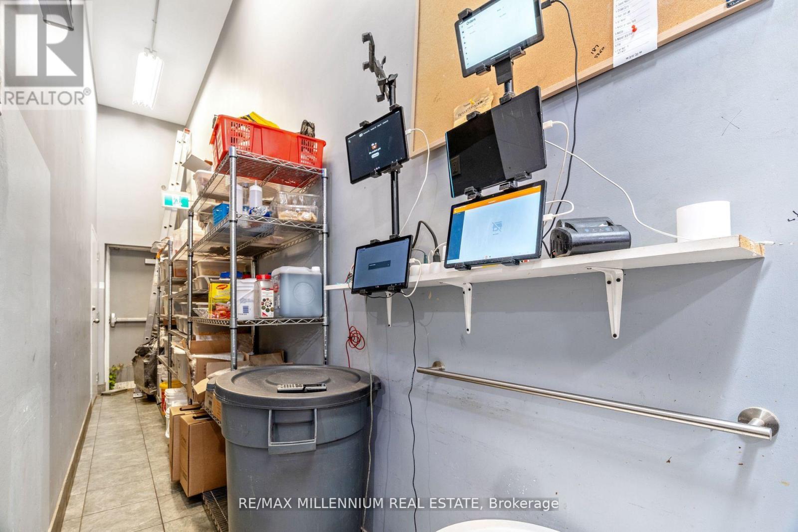 104 Cannon Street E, Hamilton, Ontario  L8L 2A3 - Photo 7 - X12700800