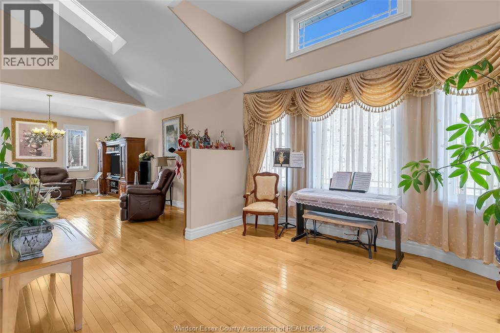 443 Hamner Circle, Windsor, Ontario  N9E 4P8 - Photo 9 - 26001220
