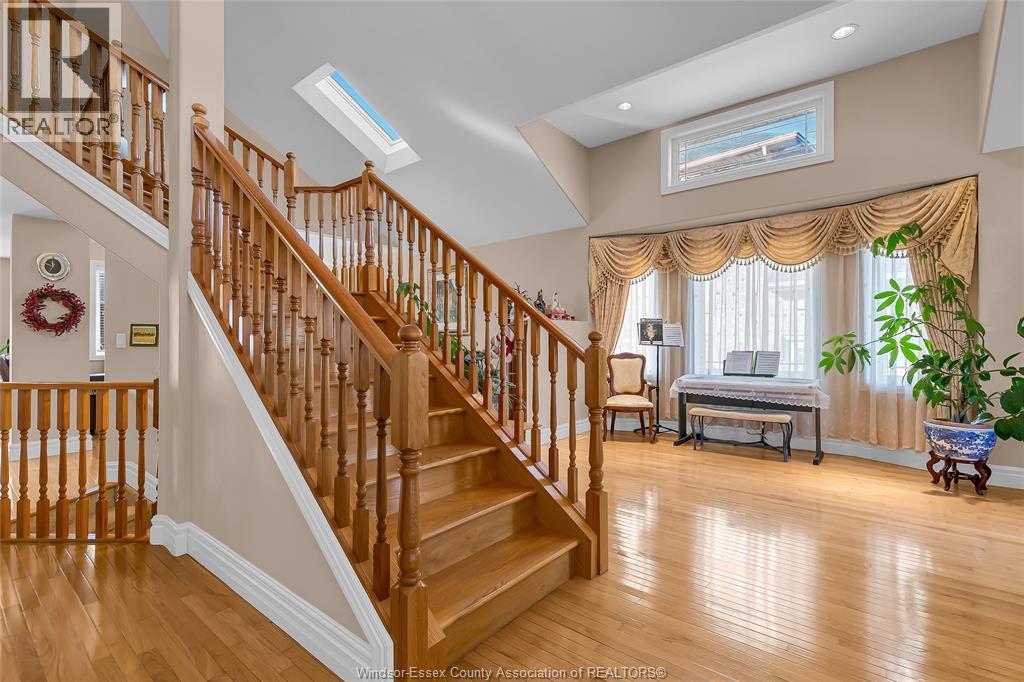 443 Hamner Circle, Windsor, Ontario  N9E 4P8 - Photo 5 - 26001220