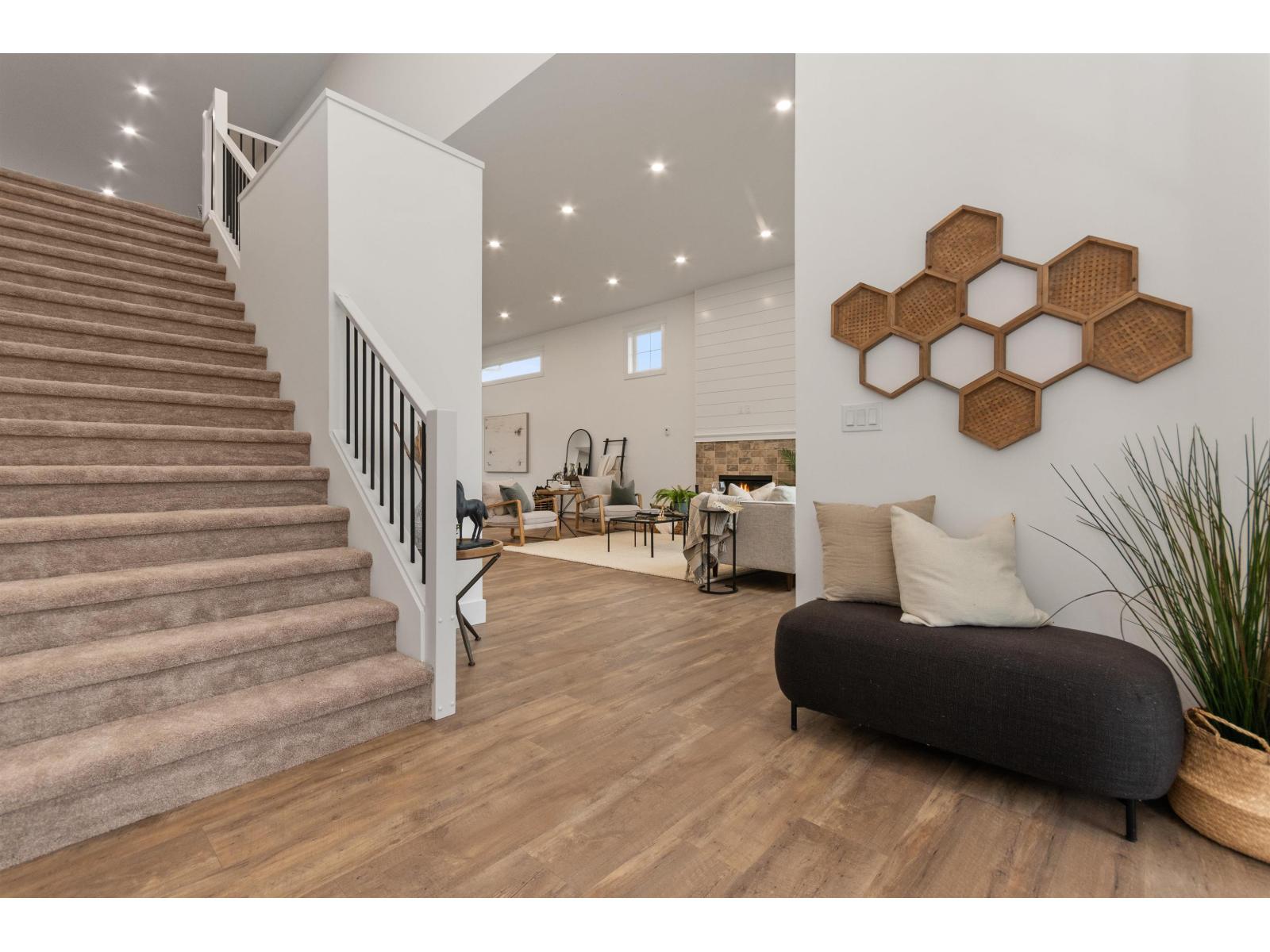 9997 Magnolia Place, Rosedale, Chilliwack, British Columbia  V0X 1X1 - Photo 6 - R3075807