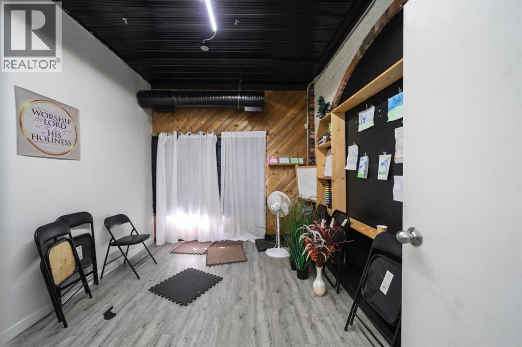 4710 52 Avenue, Camrose, Alberta  T4V 0W7 - Photo 14 - A2273447