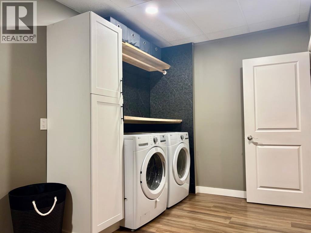 4710 52 Avenue, Camrose, Alberta  T4V 0W7 - Photo 30 - A2273447