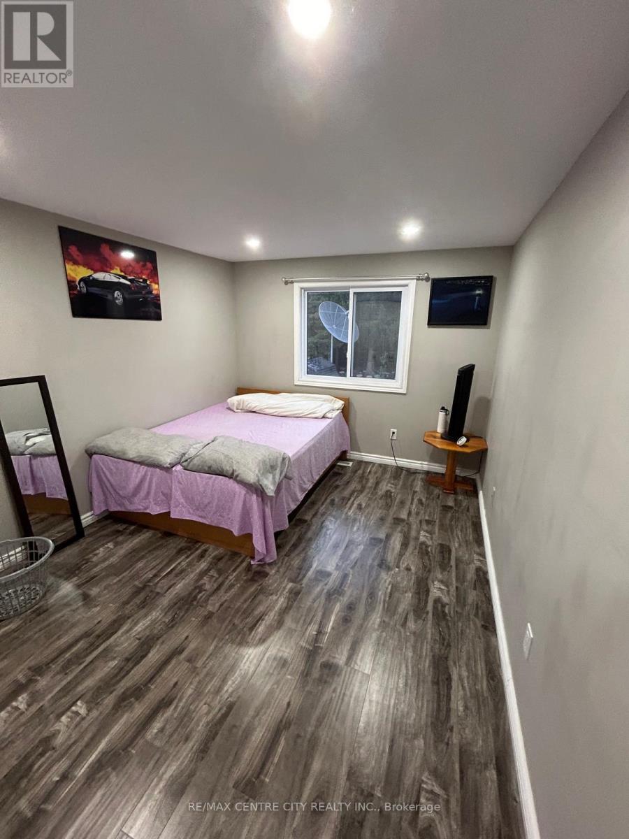 66 Bexhill Drive, London South, Ontario  N6E 1X2 - Photo 16 - X12700908