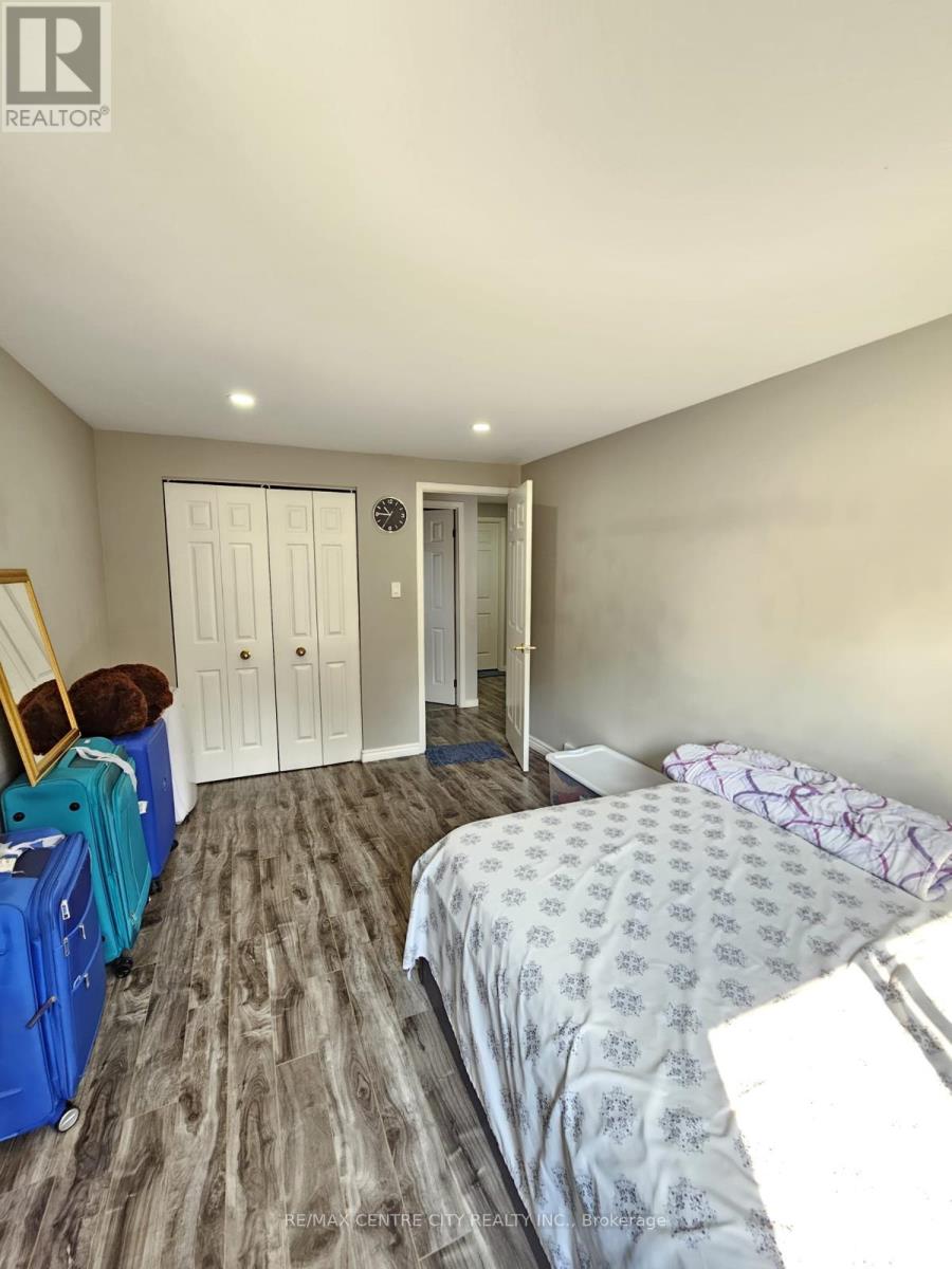 66 Bexhill Drive, London South, Ontario  N6E 1X2 - Photo 22 - X12700908