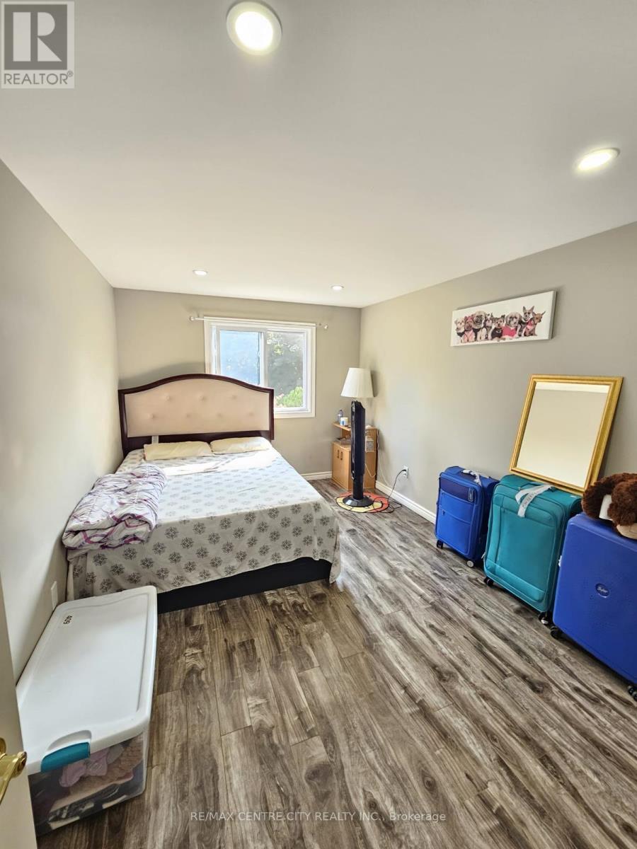 66 Bexhill Drive, London South, Ontario  N6E 1X2 - Photo 24 - X12700908