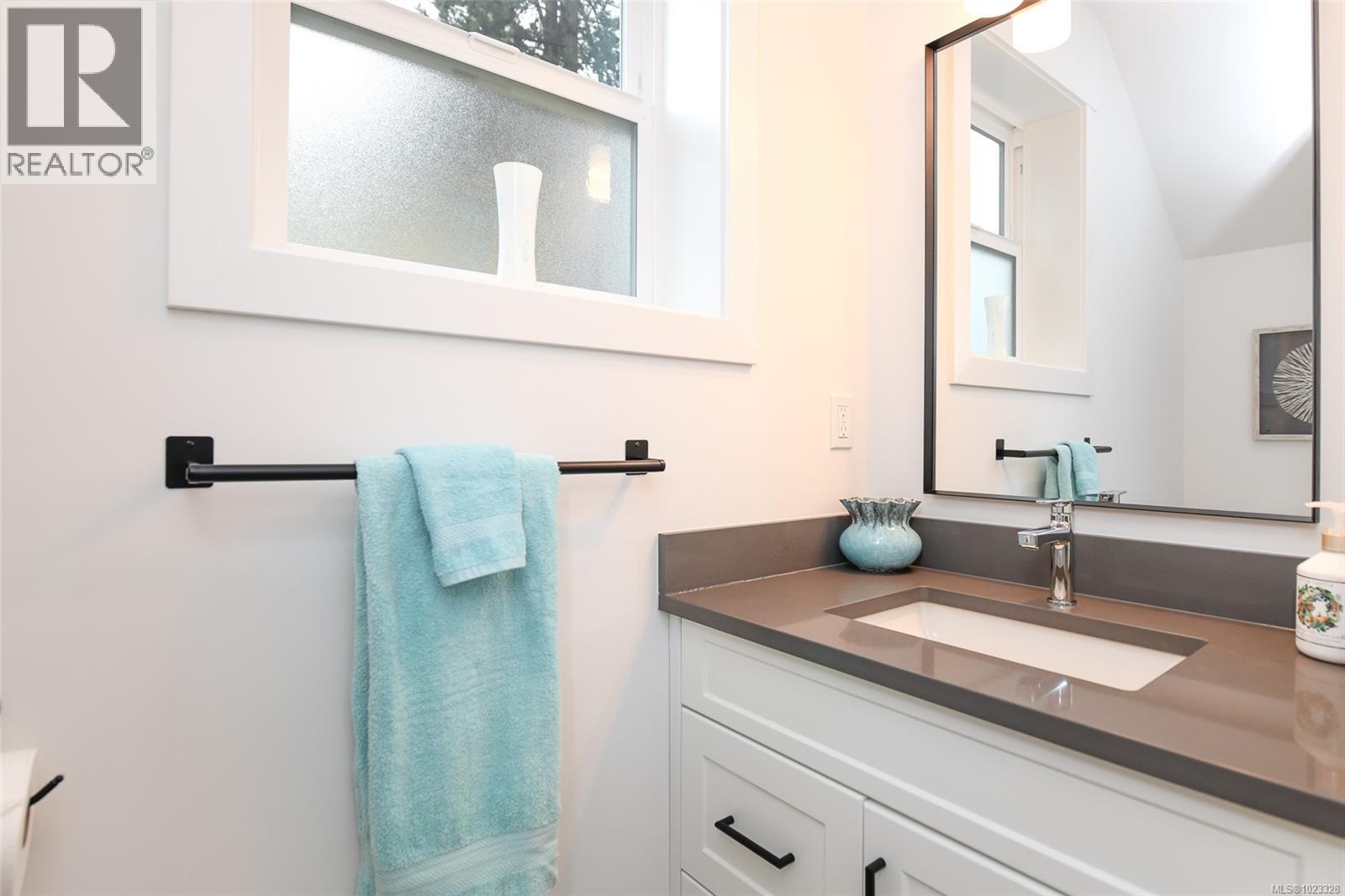 A 2155 Cousins Ave, Courtenay, British Columbia  V9N 3N6 - Photo 20 - 1023328