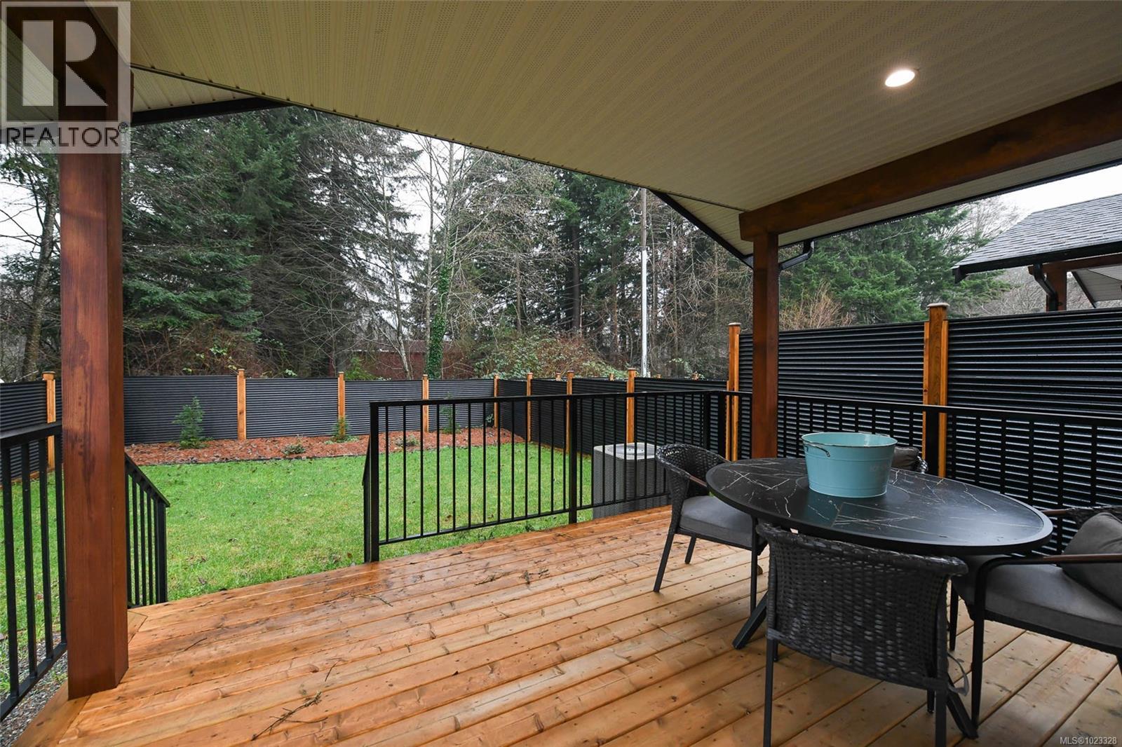 A 2155 Cousins Ave, Courtenay, British Columbia  V9N 3N6 - Photo 45 - 1023328