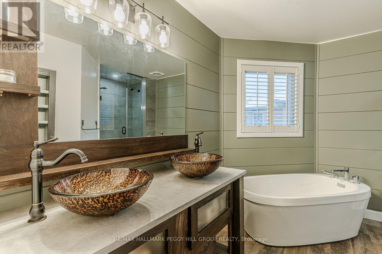 15 Charing Crescent, Aurora, Ontario  L4G 6P4 - Photo 10 - N12661554