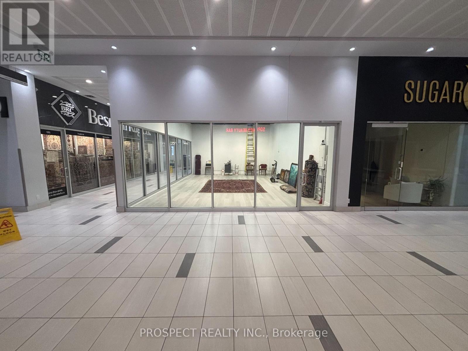 157 - 7777 Weston Road, Vaughan, Ontario  L4L 0G9 - Photo 2 - N12680788