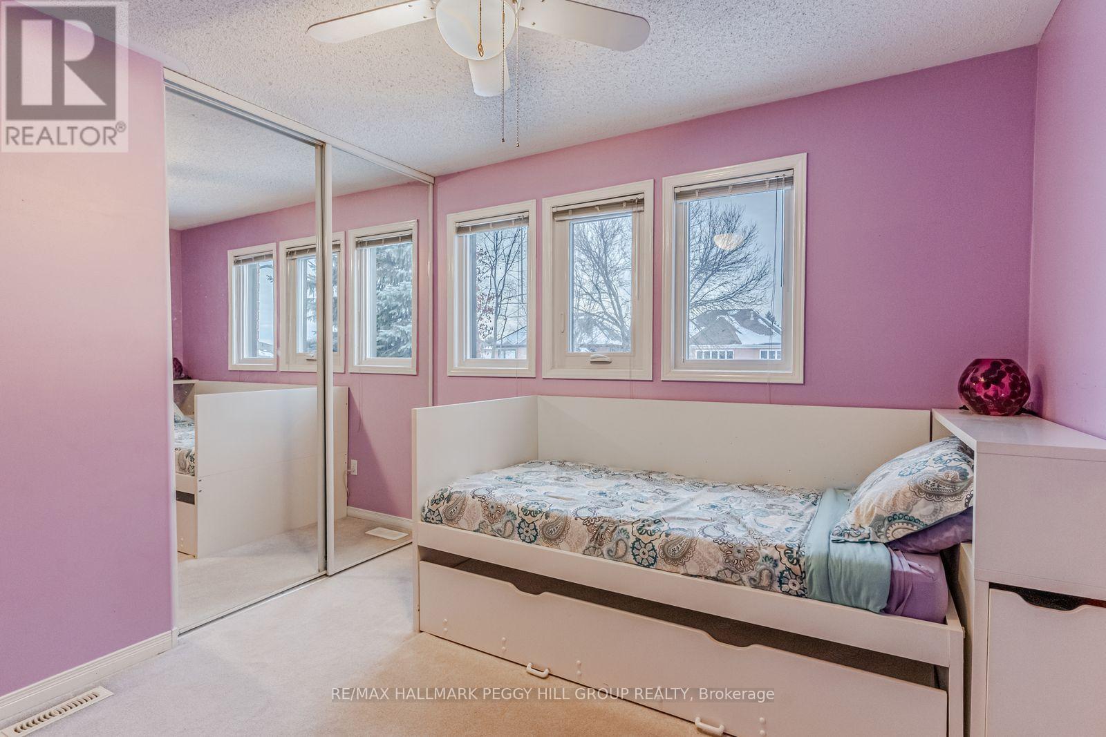 15 Charing Crescent, Aurora, Ontario  L4G 6P4 - Photo 11 - N12661554