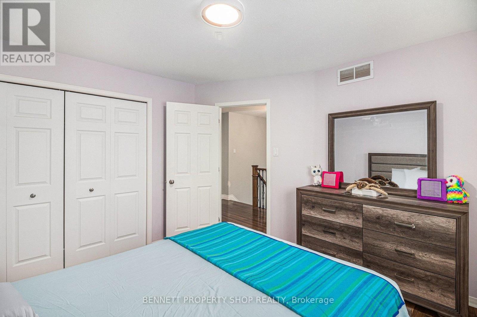 1067 Rocky Harbour Crescent, Ottawa, Ontario  K1V 1V3 - Photo 31 - X12700954