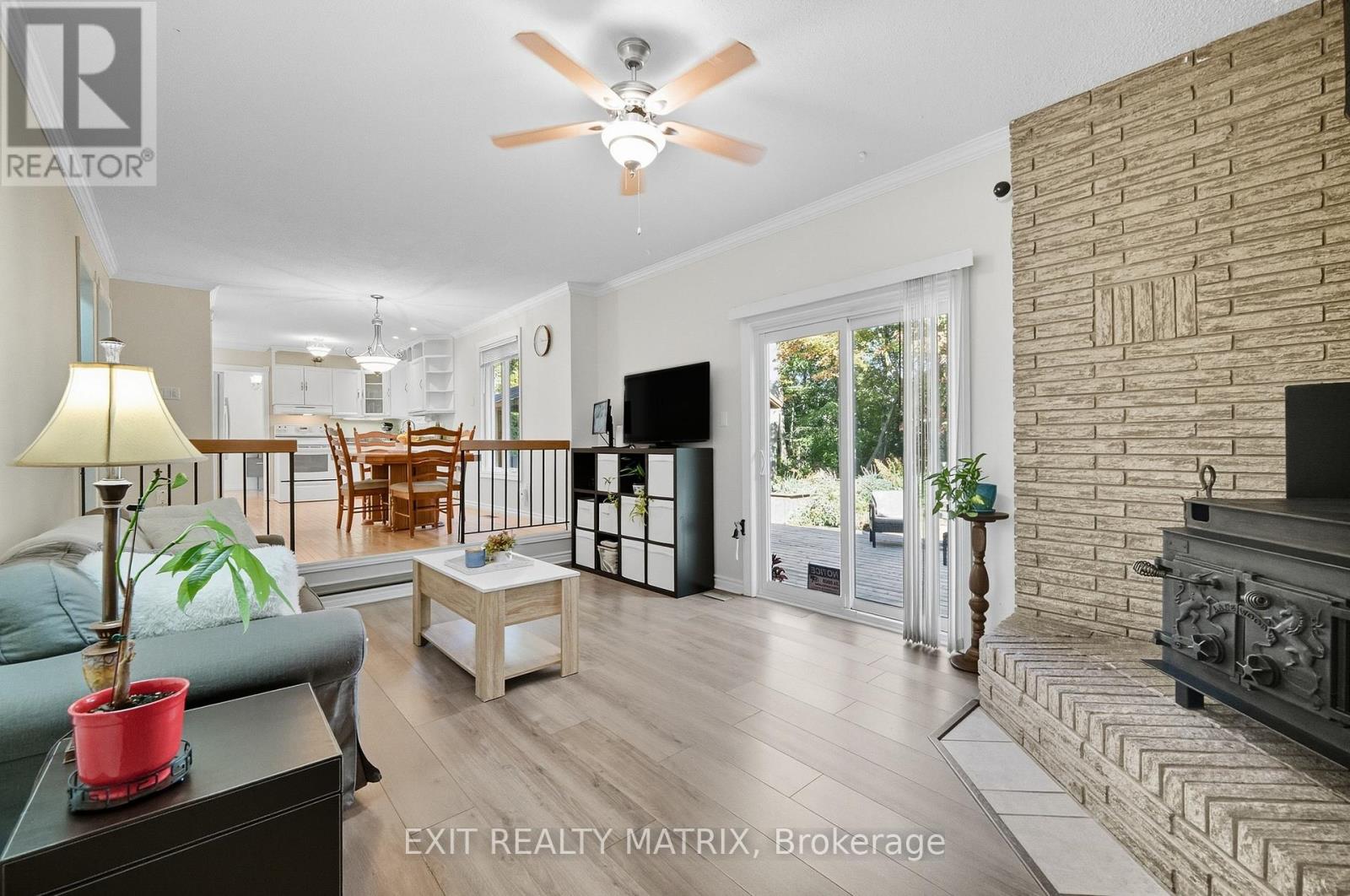 159 Dunlop Crescent, Russell, Ontario  K4R 1B3 - Photo 19 - X12701066