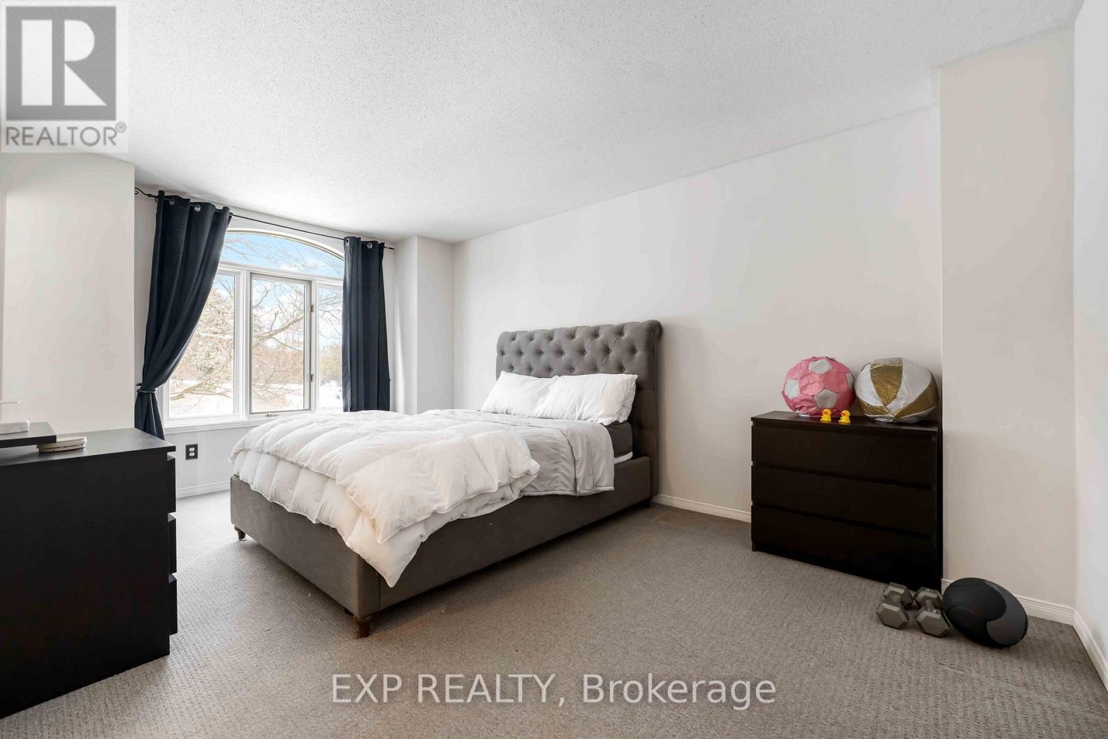 86 Furlong Crescent, Ottawa, Ontario  K2M 2H9 - Photo 14 - X12701076