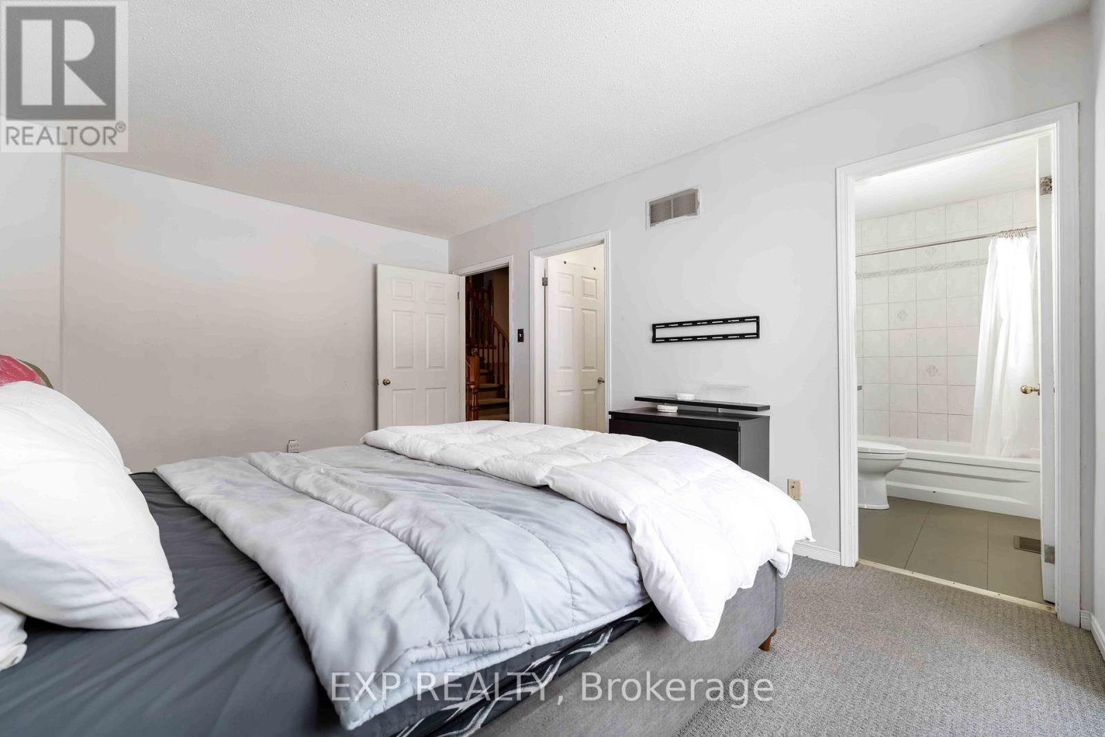 86 Furlong Crescent, Ottawa, Ontario  K2M 2H9 - Photo 15 - X12701076