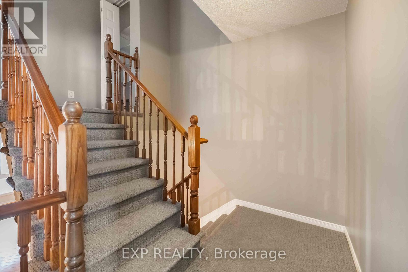 86 Furlong Crescent, Ottawa, Ontario  K2M 2H9 - Photo 24 - X12701076