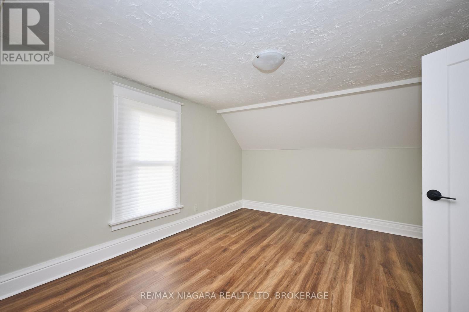 5006 Morrison Street, Niagara Falls (Cherrywood), Ontario  L2E 2C6 - Photo 16 - X12700934