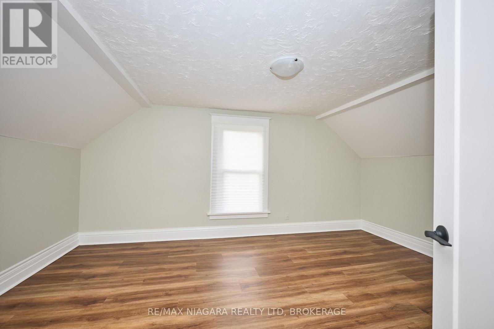 5006 Morrison Street, Niagara Falls (Cherrywood), Ontario  L2E 2C6 - Photo 17 - X12700934