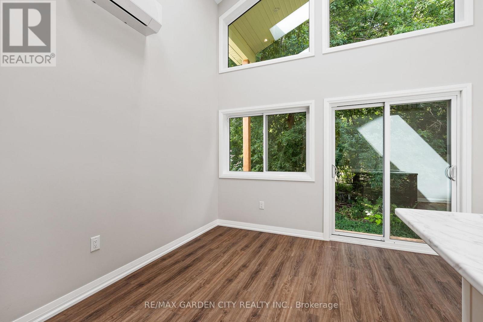 34 Kenworth Drive, St. Catharines, Ontario  L2M 4S2 - Photo 14 - X12701038