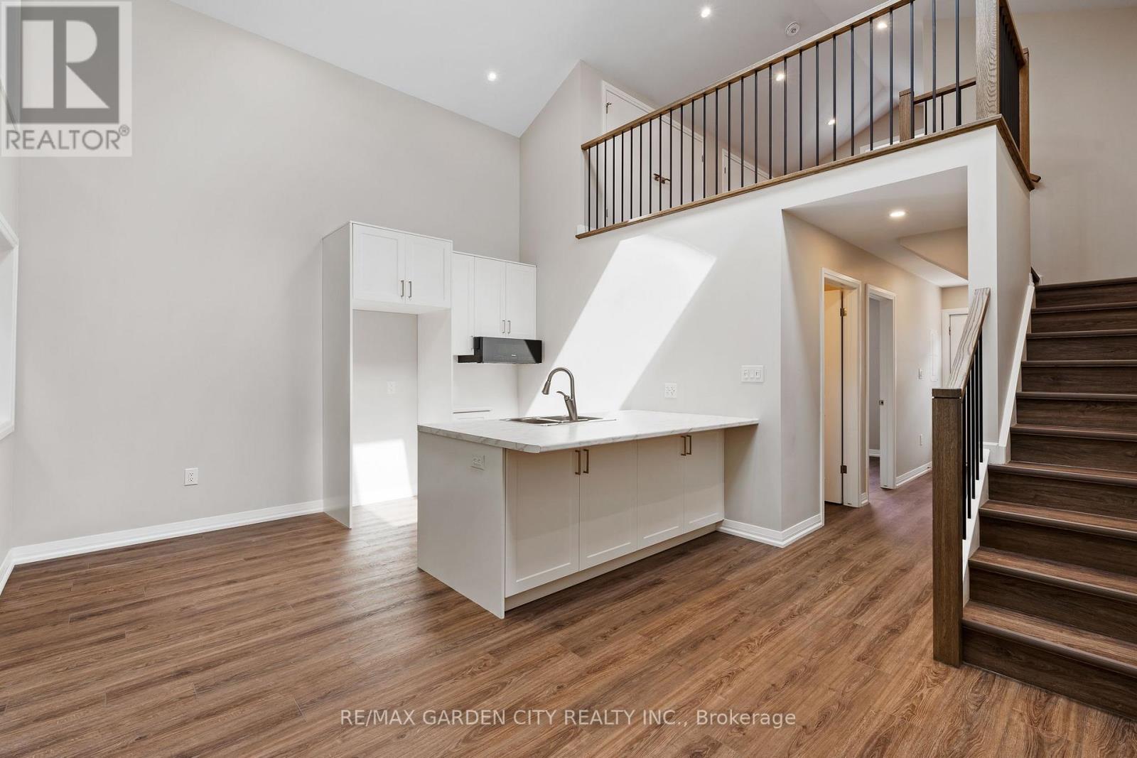 34 Kenworth Drive, St. Catharines, Ontario  L2M 4S2 - Photo 16 - X12701038