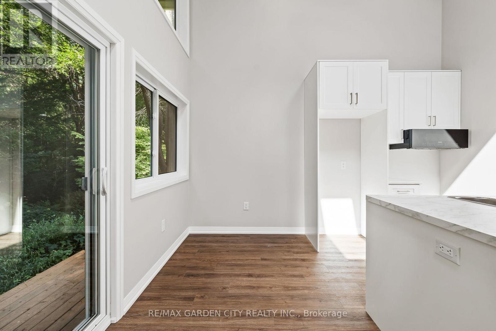 34 Kenworth Drive, St. Catharines, Ontario  L2M 4S2 - Photo 18 - X12701038