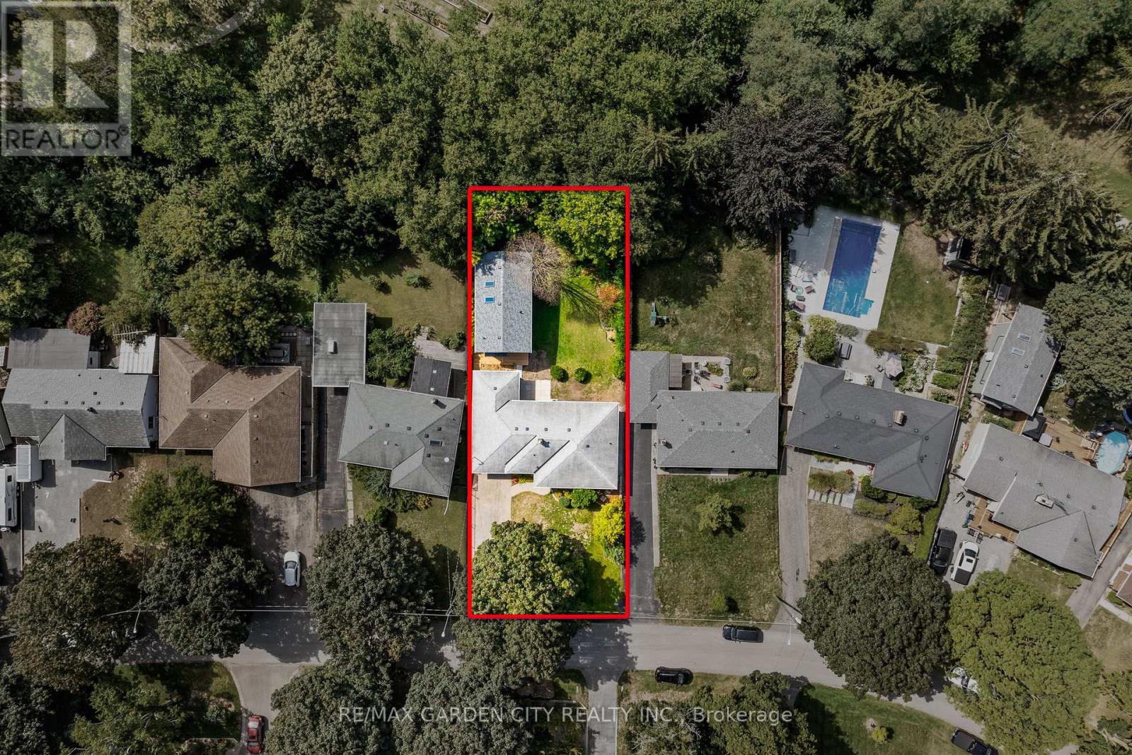 34 Kenworth Drive, St. Catharines, Ontario  L2M 4S2 - Photo 3 - X12701038