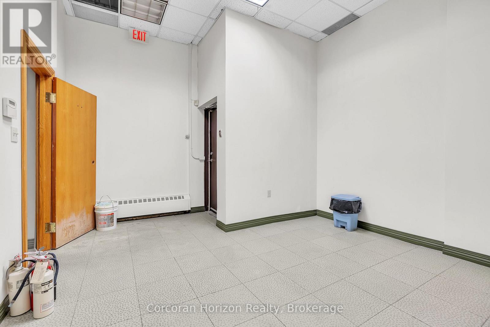 9 Robinson - 200 James Street S, Hamilton, Ontario  L8P 1Y6 - Photo 17 - X12701054