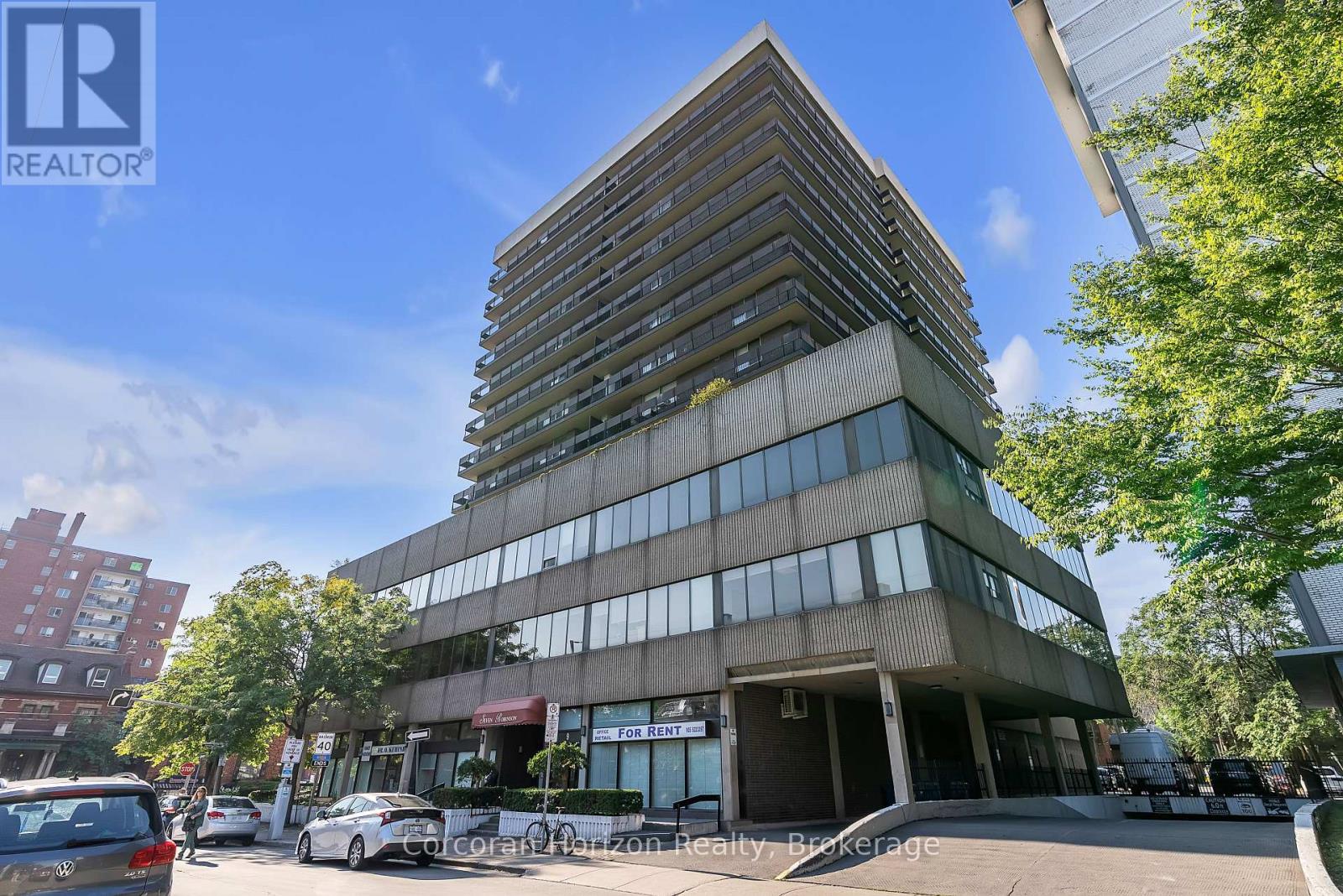 9 Robinson - 200 James Street S, Hamilton, Ontario  L8P 1Y6 - Photo 2 - X12701054