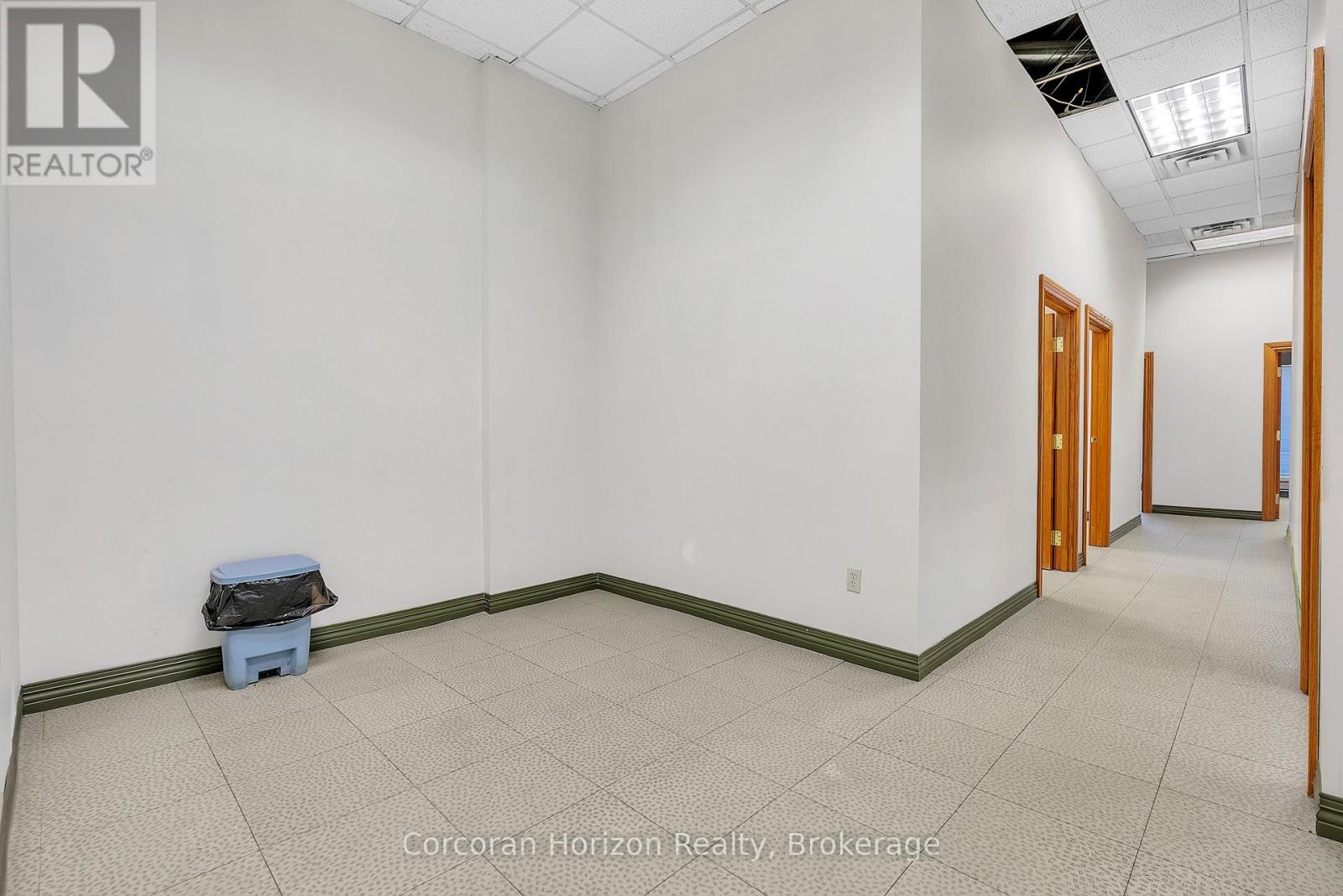 9 Robinson - 200 James Street S, Hamilton, Ontario  L8P 1Y6 - Photo 20 - X12701054