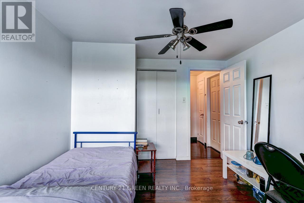 116 - 256 John Garland Boulevard, Toronto, Ontario  M9V 1N8 - Photo 12 - W12698648