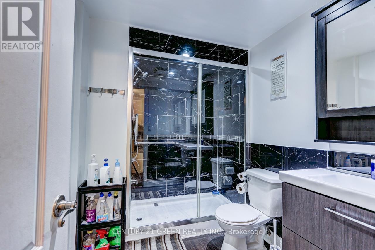 116 - 256 John Garland Boulevard, Toronto, Ontario  M9V 1N8 - Photo 10 - W12698648