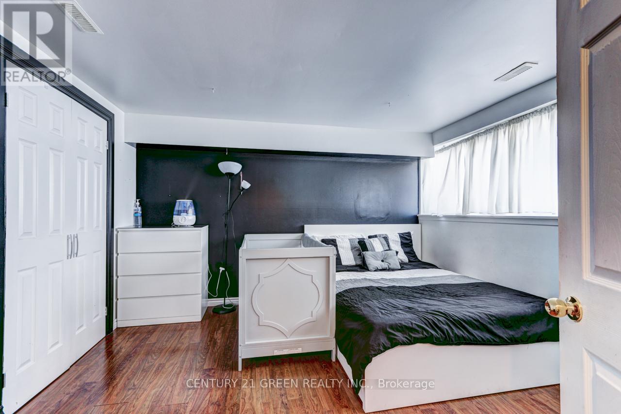 116 - 256 John Garland Boulevard, Toronto, Ontario  M9V 1N8 - Photo 7 - W12698648