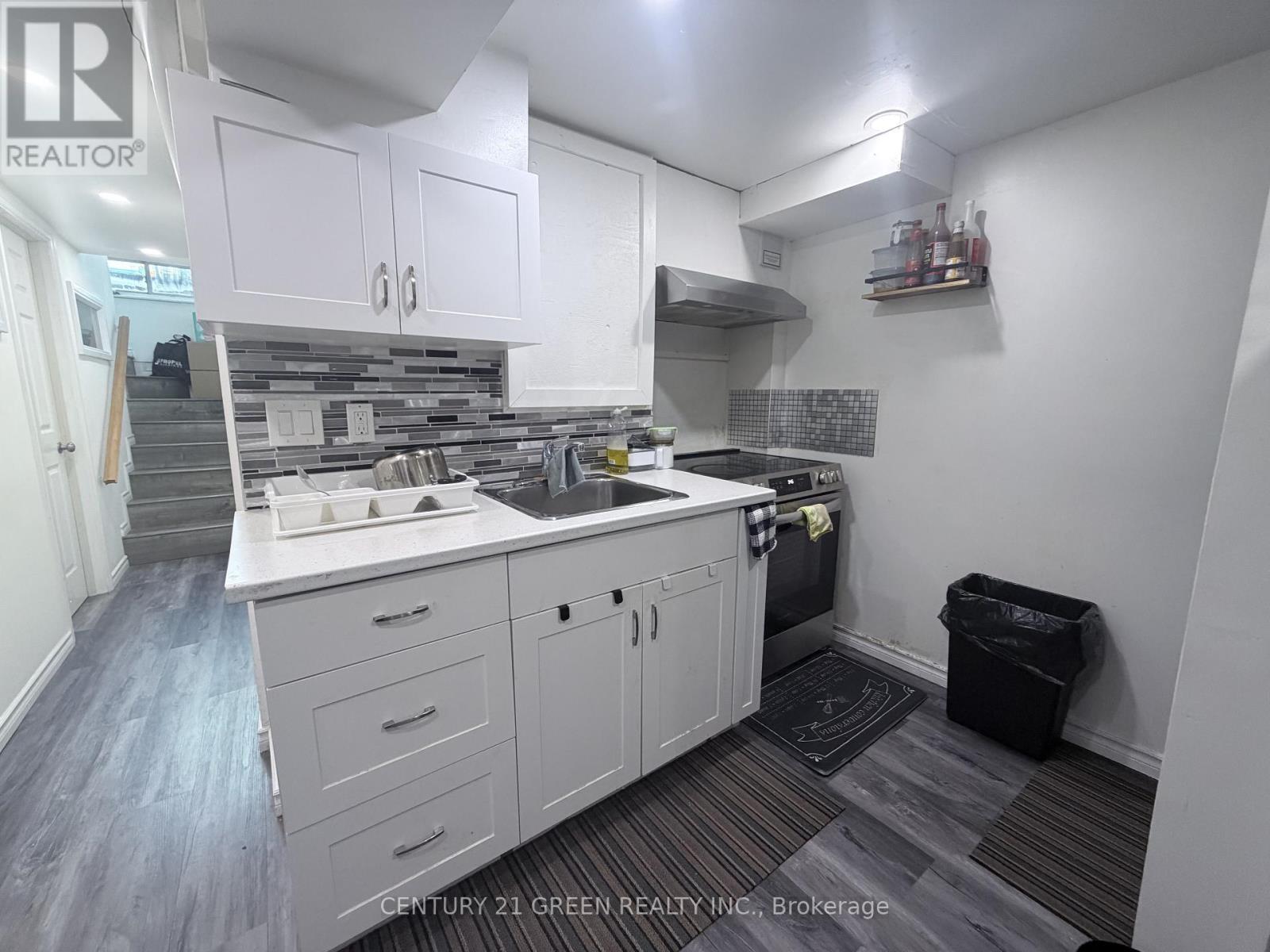 116 - 256 John Garland Boulevard, Toronto, Ontario  M9V 1N8 - Photo 18 - W12698648