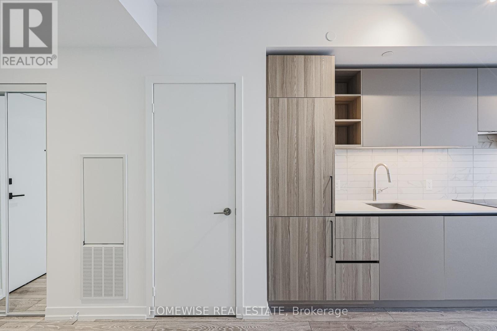 Lph15 - 55 Mercer Street, Toronto, Ontario  M5V 3W2 - Photo 4 - C12700956