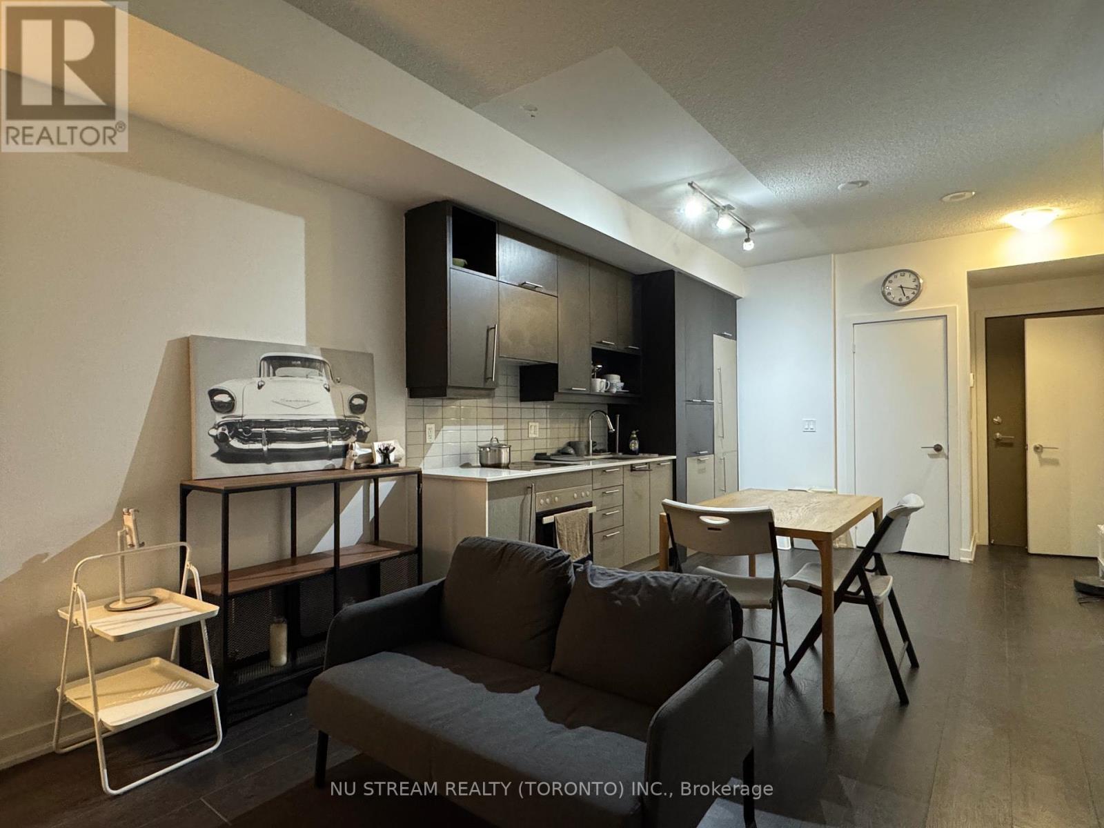 1403 - 199 Richmond Street W, Toronto, Ontario  M5V 0H4 - Photo 11 - C12700980