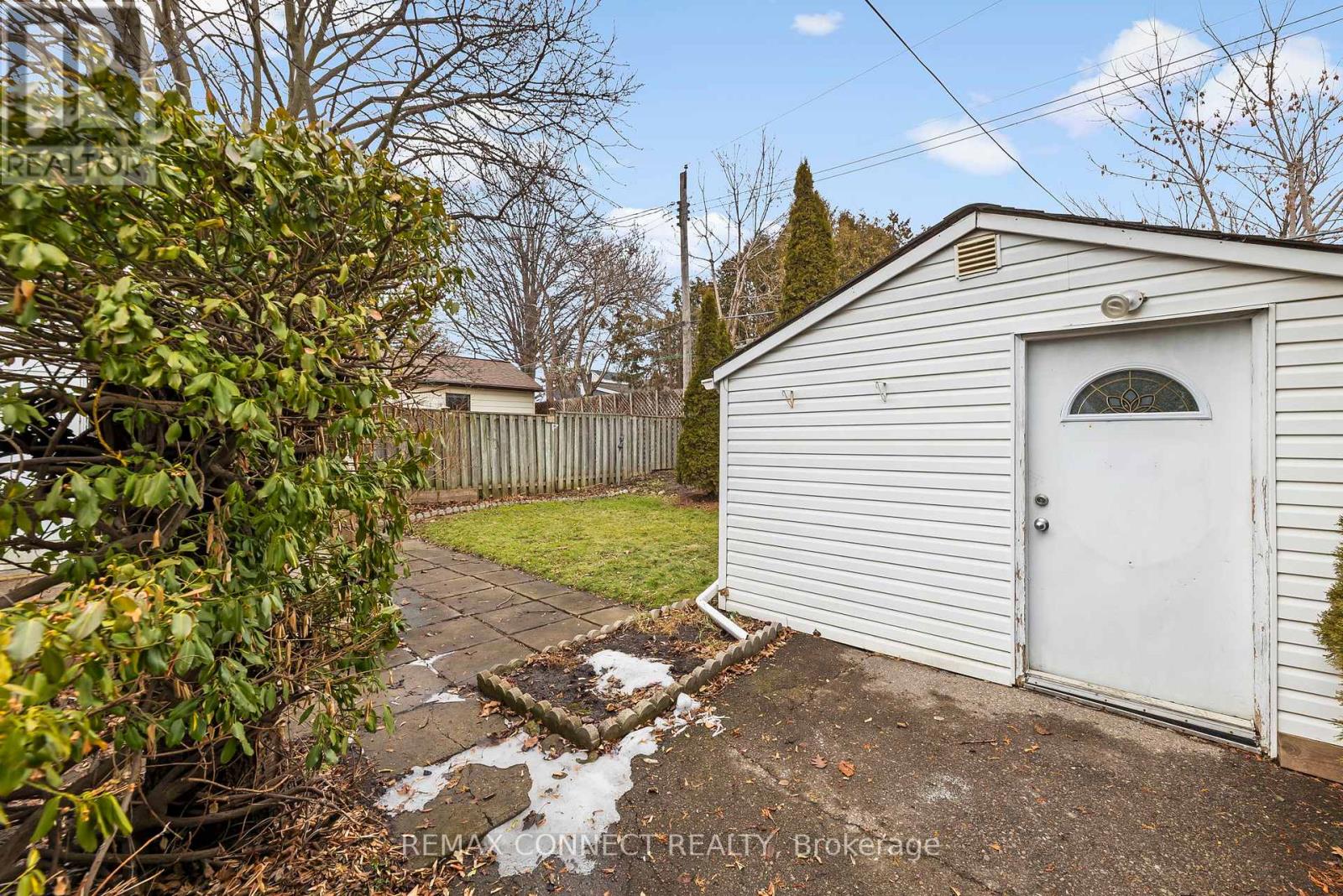 50 Cedar Street, Ajax, Ontario  L1S 1V3 - Photo 3 - E12701022