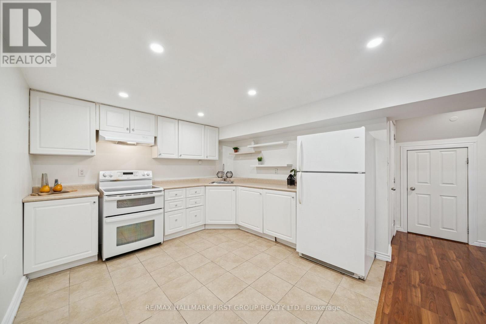 724 Barnes Crescent, Oshawa, Ontario  L1J 8K1 - Photo 25 - E12701026