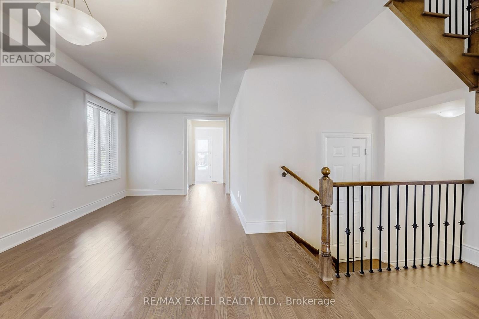 151 Silk Twist Drive, East Gwillimbury, Ontario  L9N 0V7 - Photo 5 - N12700924